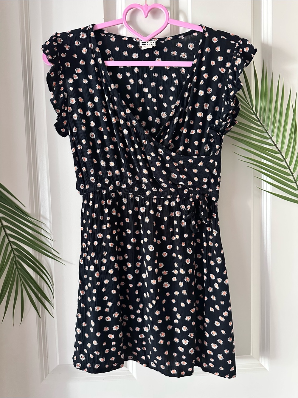 Billabong Girls Black Mini Dress Daisy Print V-Neck Ruffle Short Sleeves